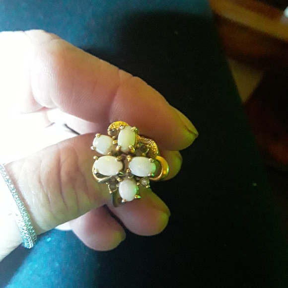 Bumblebee ring - Picture 3 of 3